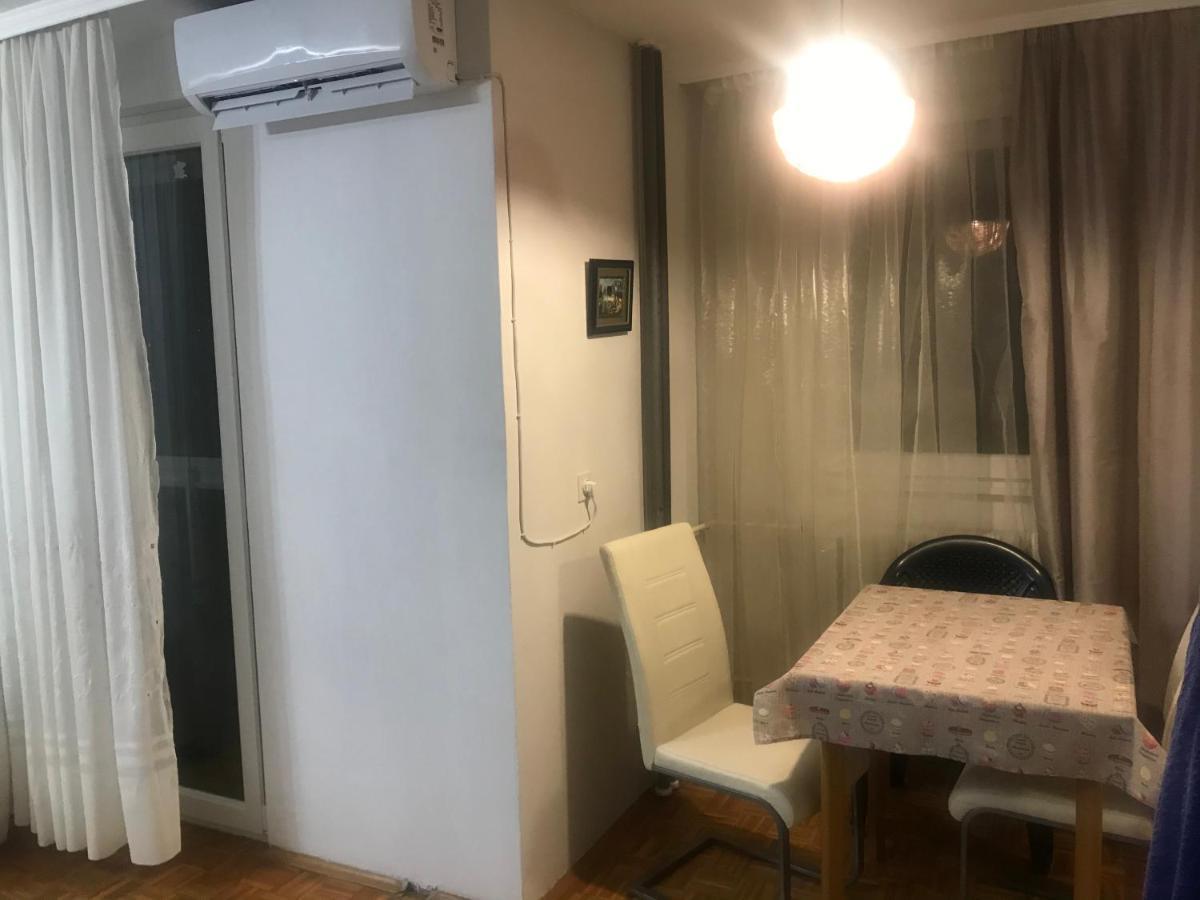 바냐루카 Dan I Noc 아파트 외부 사진